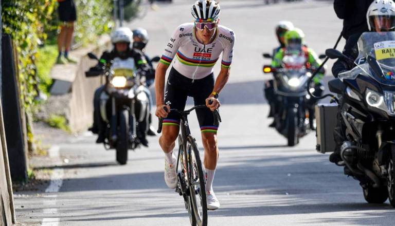 Pogačar kljub padcu do velike zmage v Sanremu