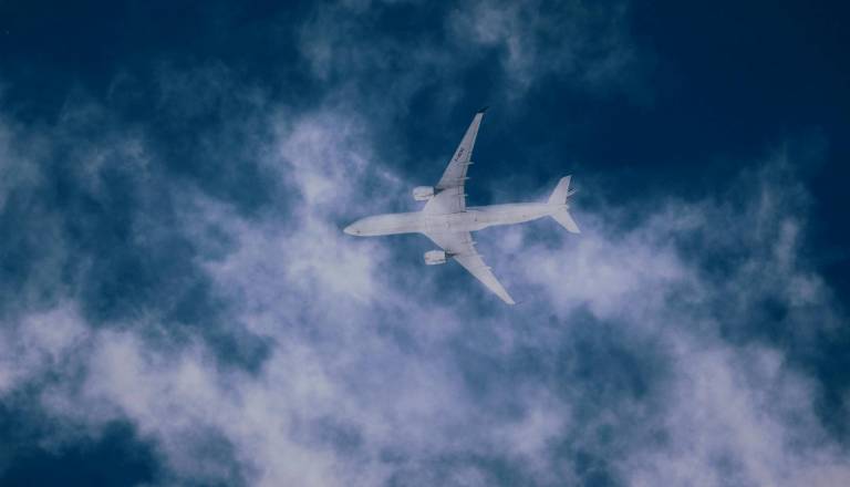 Si zaradi vojne v Iranu ne bomo mogli privoščiti poletnih počitnic?