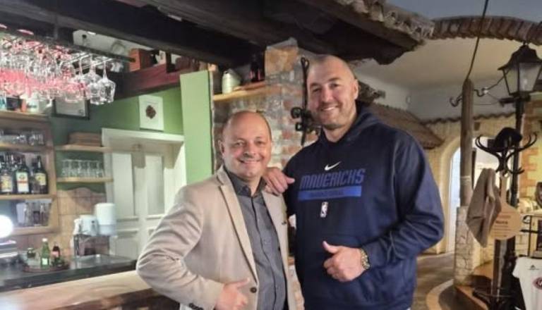 Priljubljeno soboško gostilno obiskala košarkarska legenda