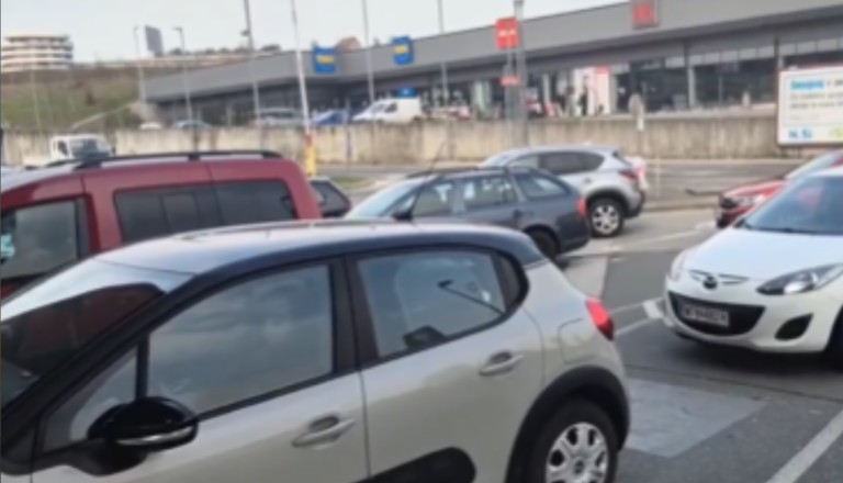 VIDEO: Avstrijci množično po gorivo v Slovenijo, v Šentilju prometni kaos 