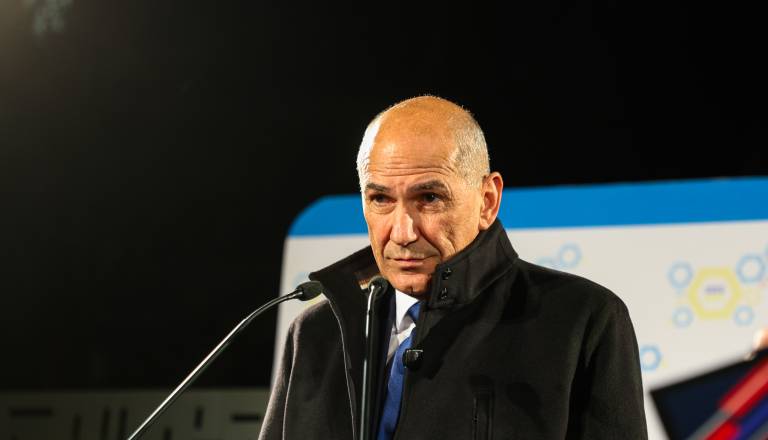 FOTO in VIDEO: Janša v štabu SDS: »Zgrozili se boste, kako ...«