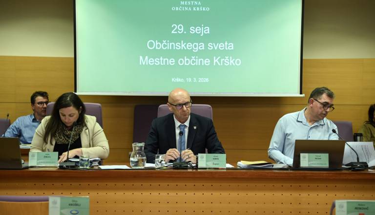 Krško z več prihodki, kot so načrtovali. Milijoni za bazen, ceste in park