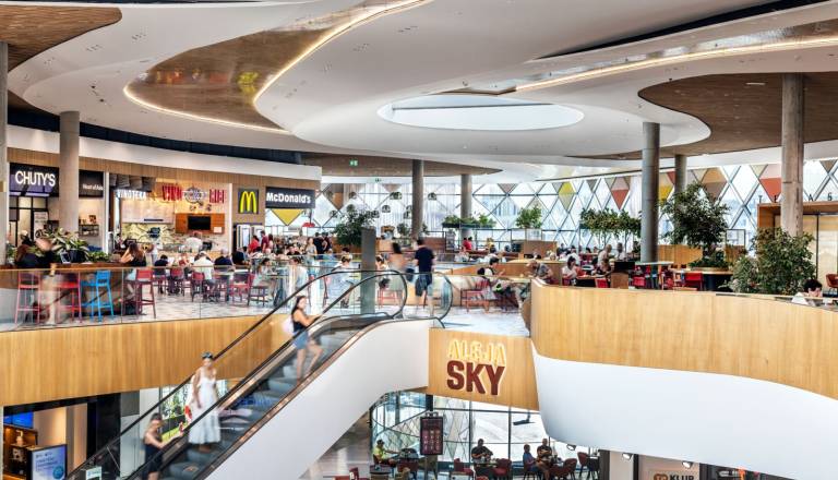 25 milijonov obiskovalk in obiskovalcev SES-ovih nakupovalnih destinacij v Sloveniji 