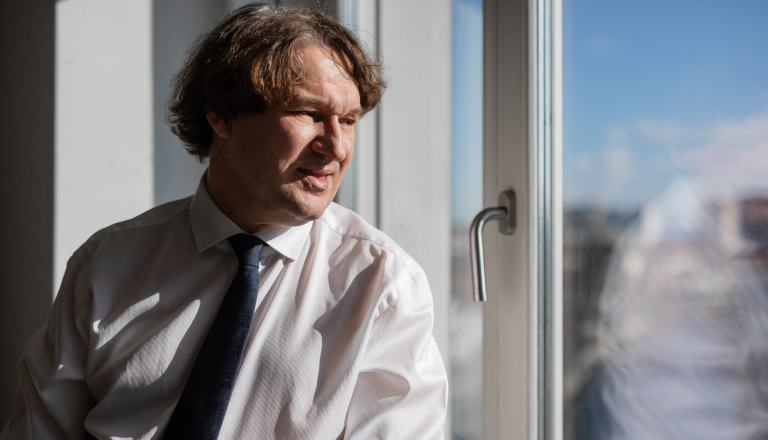 Mitja Slavinec uradno v boj za rektorja Univerze v Mariboru