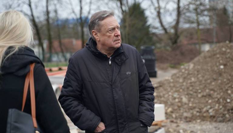 Ljubljana uvaja plačljivo parkiranje v soseskah: Stanovalci bodo plačali tudi do 240 evrov letno