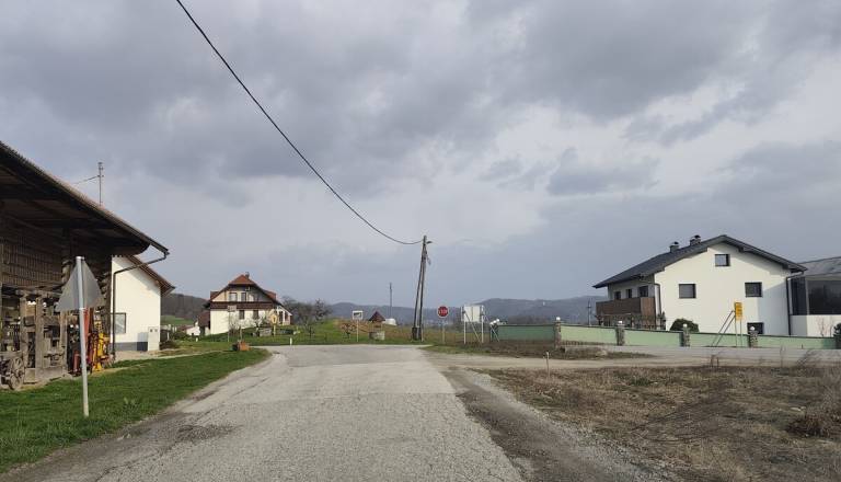 V Šentrupertu začetek gradnje novega krožišča. Znan je rok za izvedbo del 1,3-milijonskega projekta