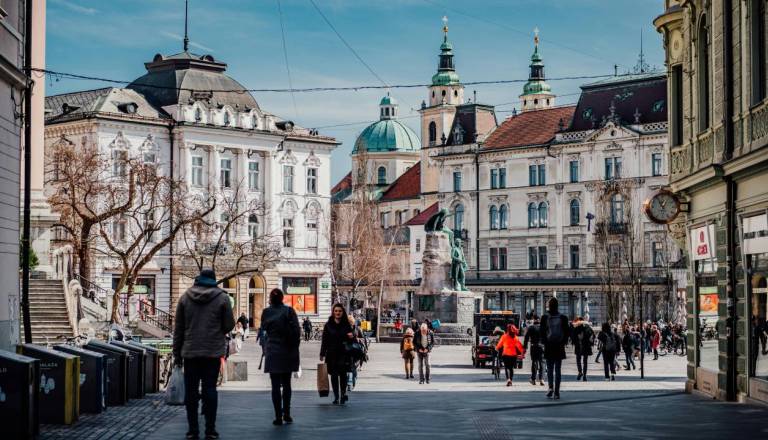 Več kot 118.000 prenočitev: Tuji turisti so obsedeni z Ljubljano, številke so neverjetne
