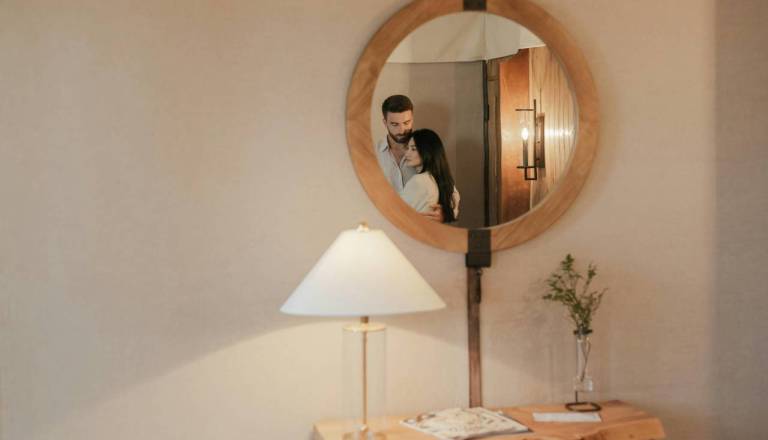 Dvojčke danes čaka razkritje, ki lahko spremeni njihov pogled na vse