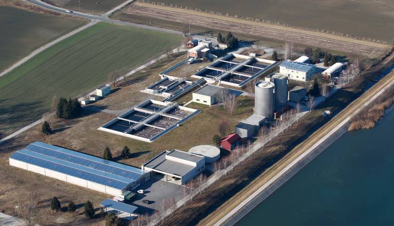 Kam je izginilo skoraj pol milijona kubikov? Komunala Ptuj pojasnjuje veliko razliko na čistilni napravi