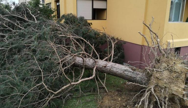 Nujno opozorilo pomurskih gasilcev: »Razmere se lahko hitro poslabšajo, zato bodite še posebej previdni«