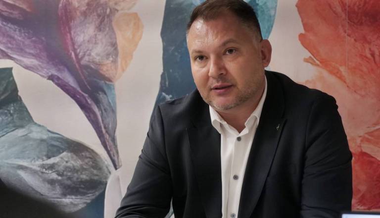 Anželj se je odzval na volilni izid: »Programi so ostali v ozadju«