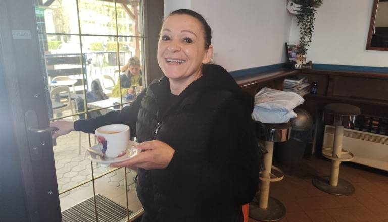 FOTO in VIDEO: Ta lokal v Ljubljani je pometel s konkurenco: Razkrivamo, zakaj vsi hodijo k Mimi na kavo