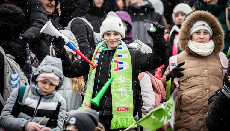 Nika Prevc suvereno pokorila konkurenco v Planici