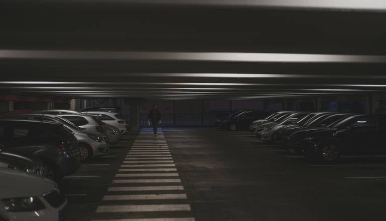 Organizirane kraje goriv vse večji problem Slovencev, kje moramo biti še posebej previdni?