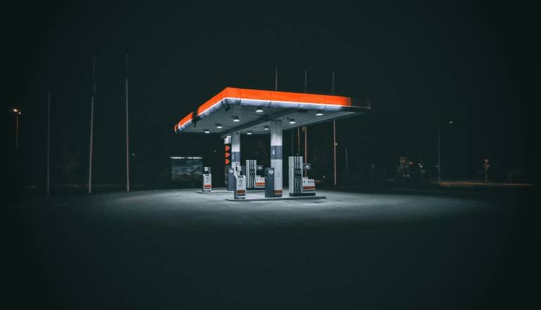 Počivališča in parkirišča polna organiziranih kraj goriv, 'zlasti na zahodu države'