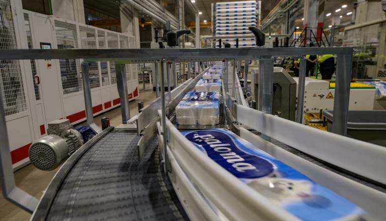 Paloma z novo 12-milijonsko linijo povečuje proizvodnjo na 648.000 rolic dnevno