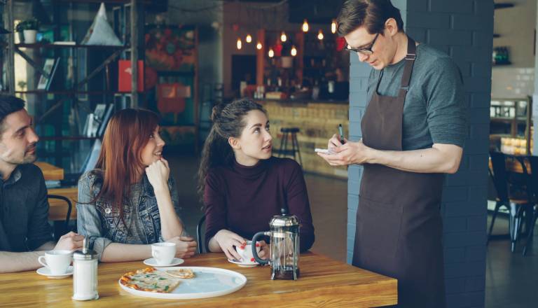 Pobuda: Naj se študentsko delo pred 2015 šteje v pokojninsko dobo