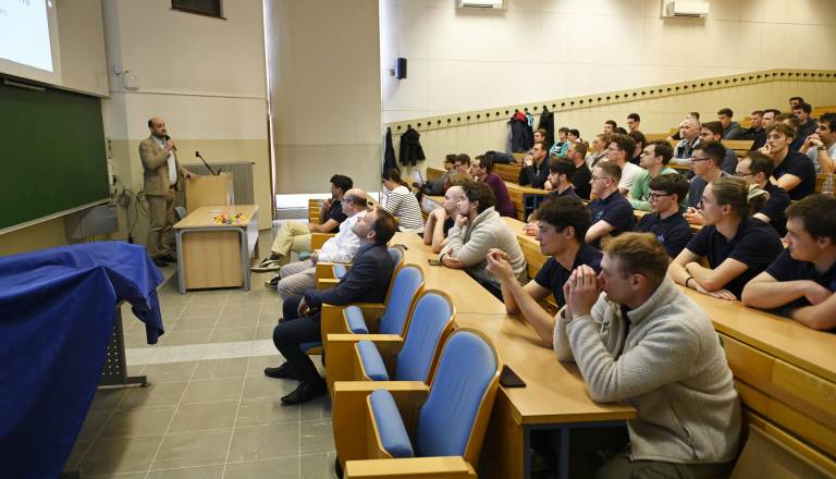 FOTO in VIDEO: Študenti predstavili letalo Brvinc pred odhodom v ZDA