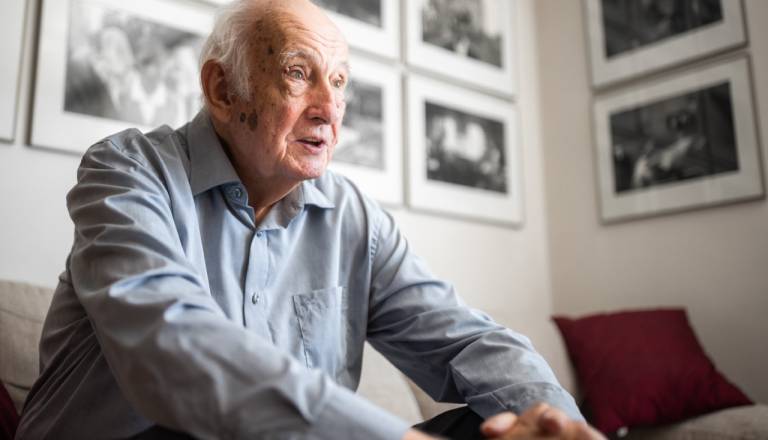 Razpad sveta skozi objektiv: štirje pogledi v ptujski galeriji, med njimi Kerblerjev