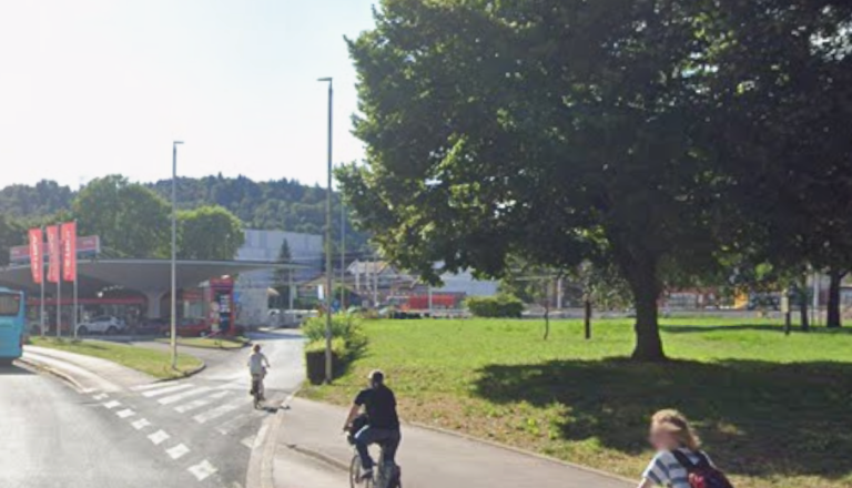 Kako nevaren je uvoz na ta ljubljanski bencinski servis?