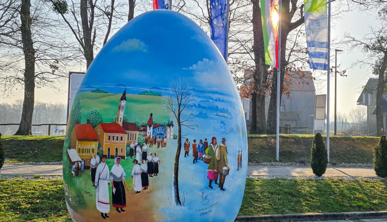 Pisanica od srca znova krasi območje stolpa Vinarium