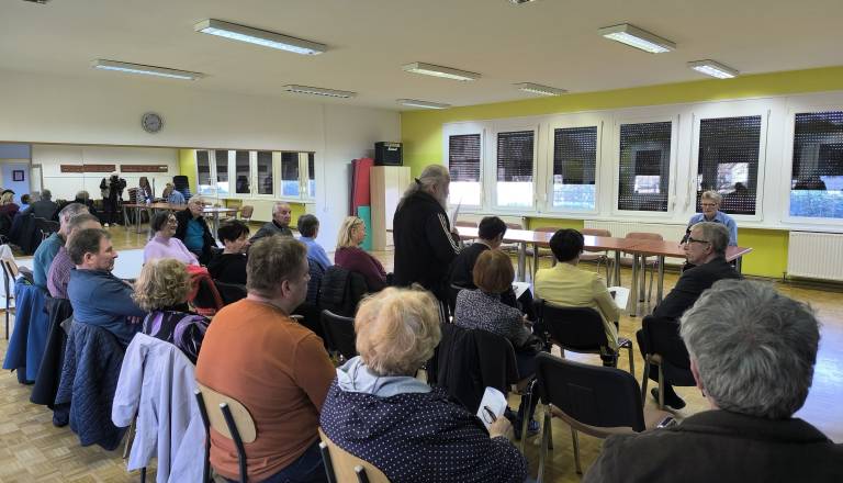 Na Teznu vre, ali se obeta državljanska nepokorščina?