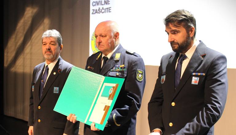 Mirnopeški gasilec Jože Zoran prejemnik srebrnega znaka Civilne zaščite