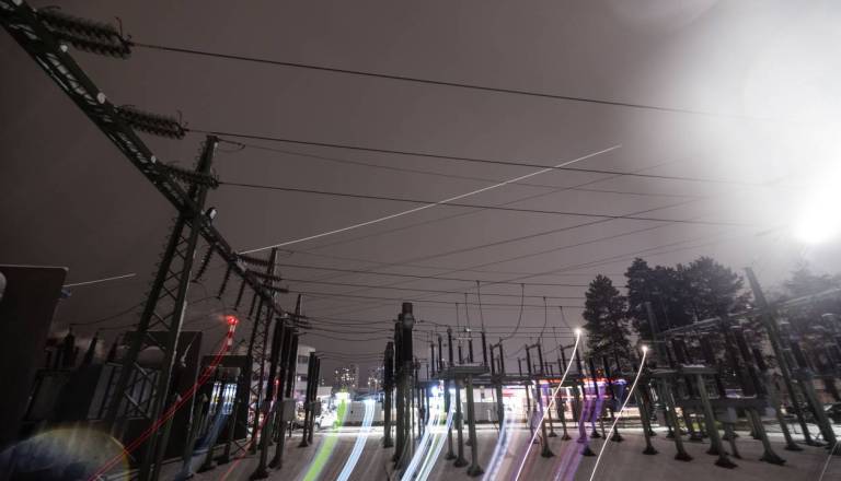 Elektro Maribor po snežni ujmi vzpostavil poseben kontakt za prijavo poškodb na omrežju