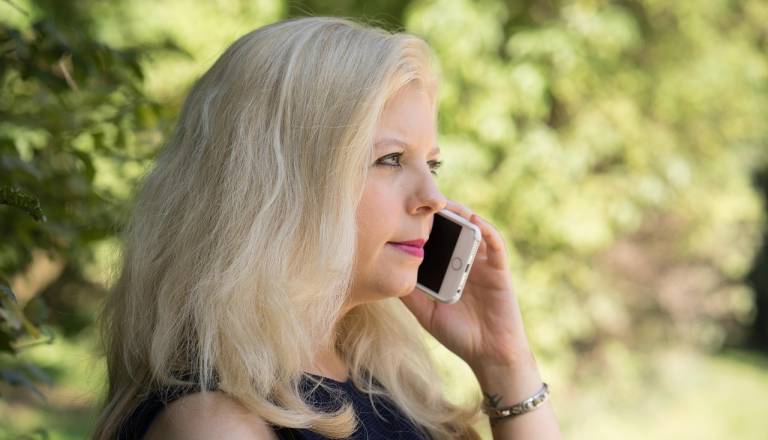 V NLB opozarjajo na lažne telefonske klice v njihovem imenu