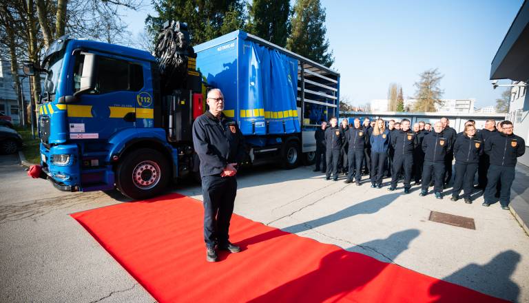 Ljubljanski gasilci dobili novo specialno vozilo za pomoč ob poplavah