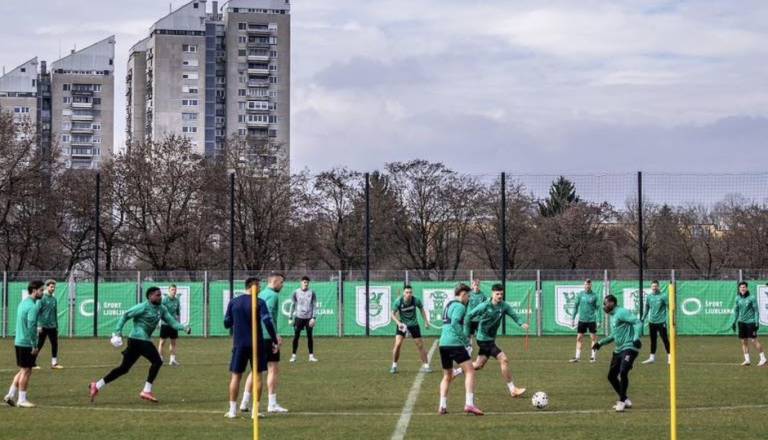 Olimpiji 3250 evrov kazni zaradi neprimernega vedenja navijačev