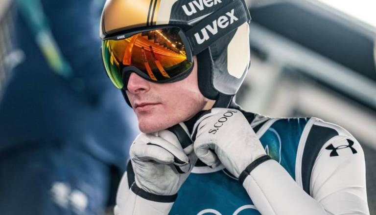 Domen Prevc za las zgrešil zmago v Lahtiju