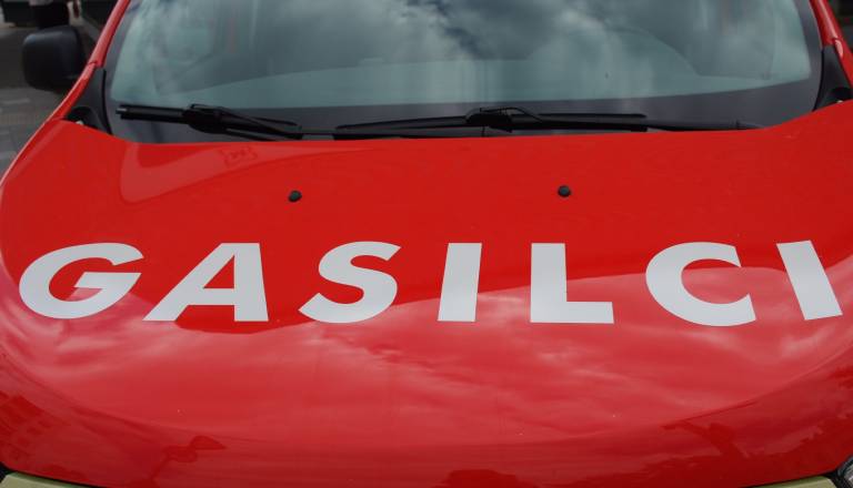 V Ljutomeru zagorelo v industrijski coni, gasilci so na terenu