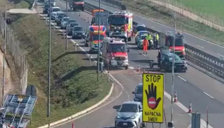 To je vzrok nesreče na pomurski avtocesti pri Turnišču, voznik trčil v signalizacijo
