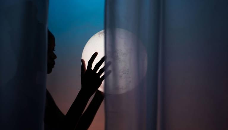 Rožnata polna luna bo tem znamenjem razkrila, kdo jih nikoli ni pozabil