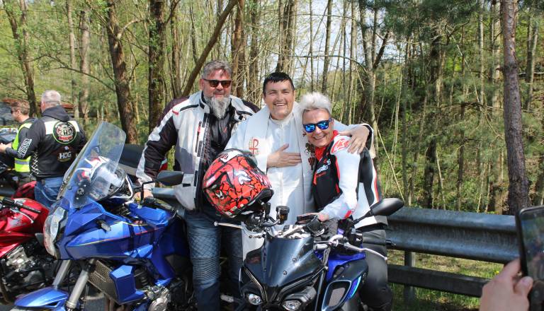 FOTO in VIDEO: Motorji, blagoslov in dobra družba, tako je bilo na blagoslovu motorjev Moto kluba Jürjovski zmaji