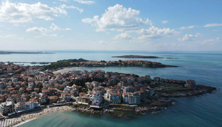 Bo to mesto ob Črnem morju nova vroča poletna destinacija? Lepi razgledi in pivo za manj kot dva evra