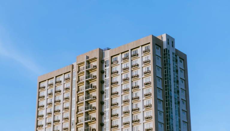 Tragedija v predmestju Zagreba: Po samomoru odkrita še mrtva najstnica