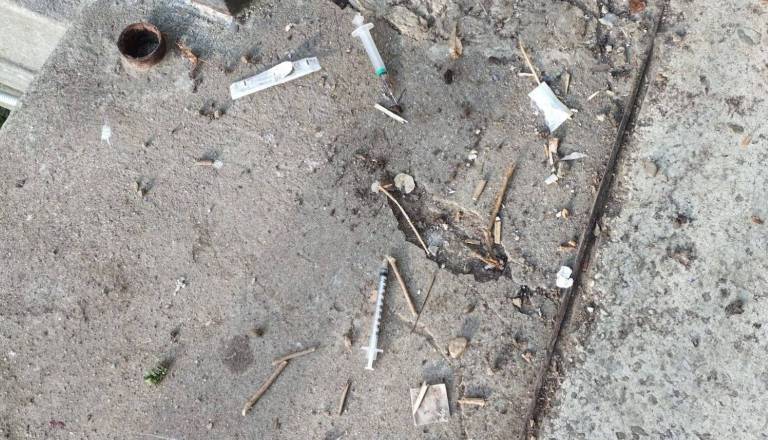 Munc šokiral: »Igle, iztrebki in otroci v centru Ljubljane – koga briga?«