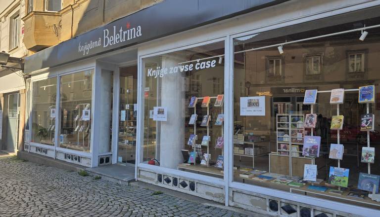 Po slovesu knjig iz Grajskega trga, prostor nekdanje Beletrine išče novega najemnika 