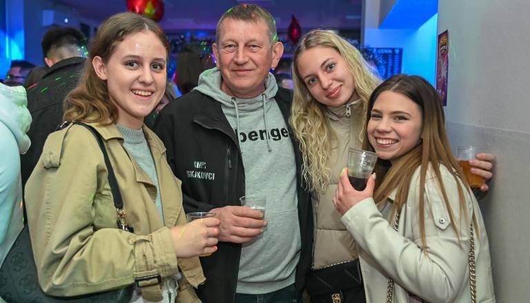 FOTO in VIDEO: Fire party zaključek, ki ga Strukovci ne bodo kmalu pozabili