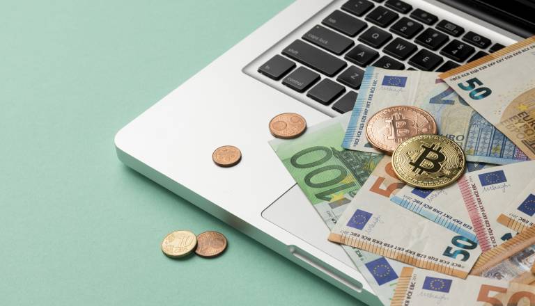 Finančna prelomnica na obzorju: To znamenje bo izvedelo nekaj ključnega