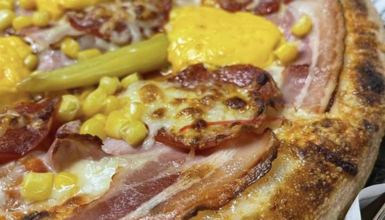 Mariborska picerija z jasnim sporočilom: »Dost je blo!«