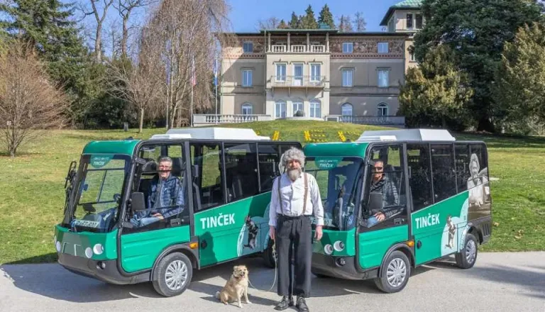 Če se želite po Bledu voziti s Tinčkom, pokličite Rajka ali Matjaža