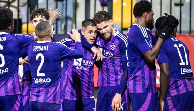 V ŽIVO: Maribor - Koper 0:0*