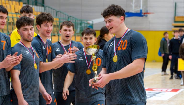 Novomeški srednješolci prvaki in podprvaki državnega prvenstva v srednješolskem rokometu