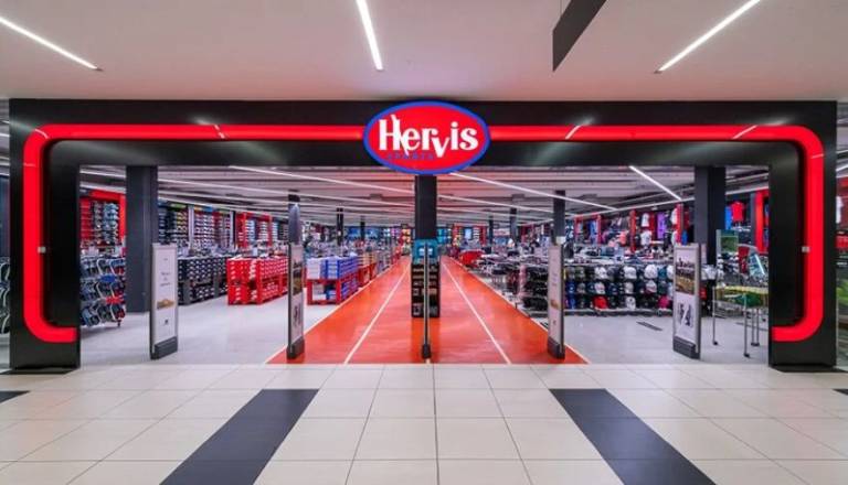 Ekskluzivno: Hervis naj bi konec julija zaprl vse trgovine v Sloveniji, brez dela okoli 250 ljudi