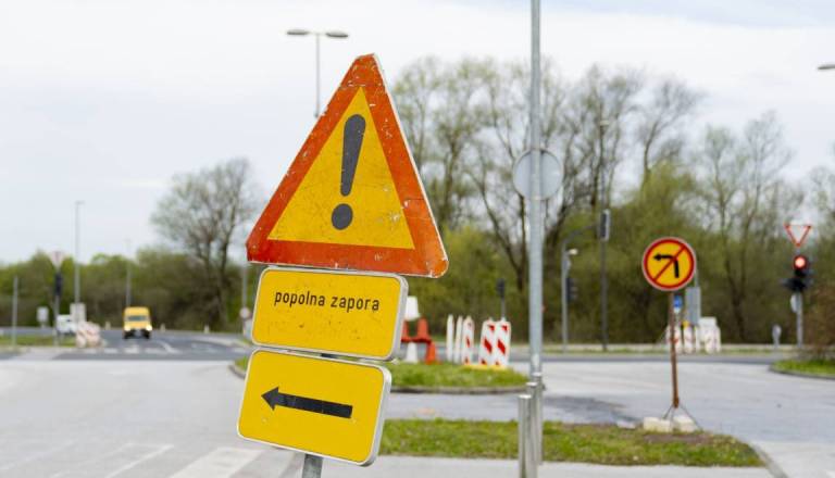 Prometni kaos v Ljubljani: Zapore Barjanske otežujejo dostop do Tržaške in obvoznice, stanovalci obupani