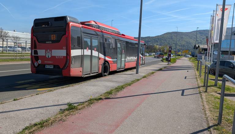 Kje v Mariboru načrtujejo nove nadstrešnice? Več lokacij, postavitve že maja
