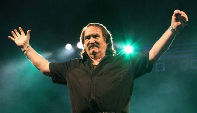 Hrvaški mediji: Legendarni Mišo Kovač životari s 420 evri pokojnine